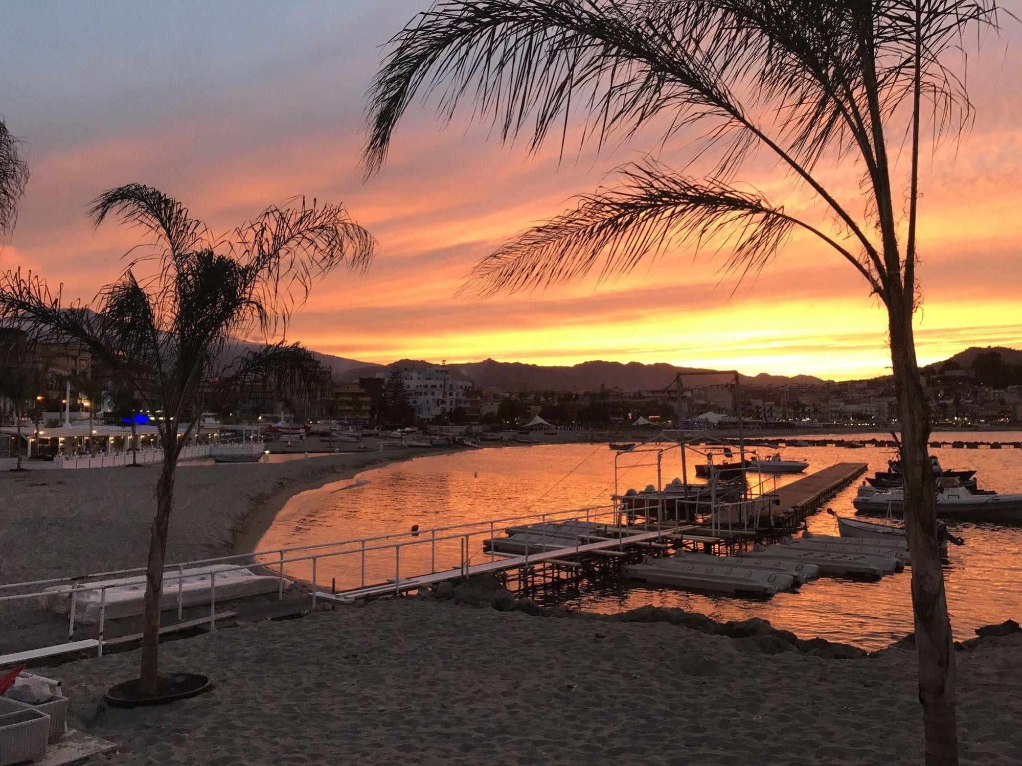 Kalaskiso' Giardini Naxos Εξωτερικό φωτογραφία
